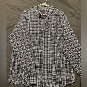 Men’s casual button down shirt